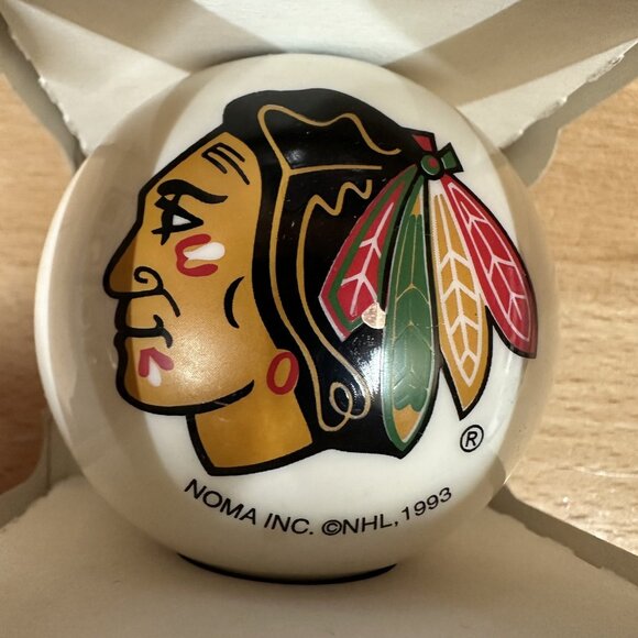 Vintage Noma Collectables - Blackhawks 1993 Christmas Ornament Canada - Picture 4 of 4